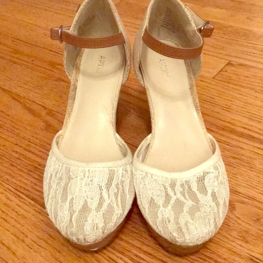 Shoes(wedges)